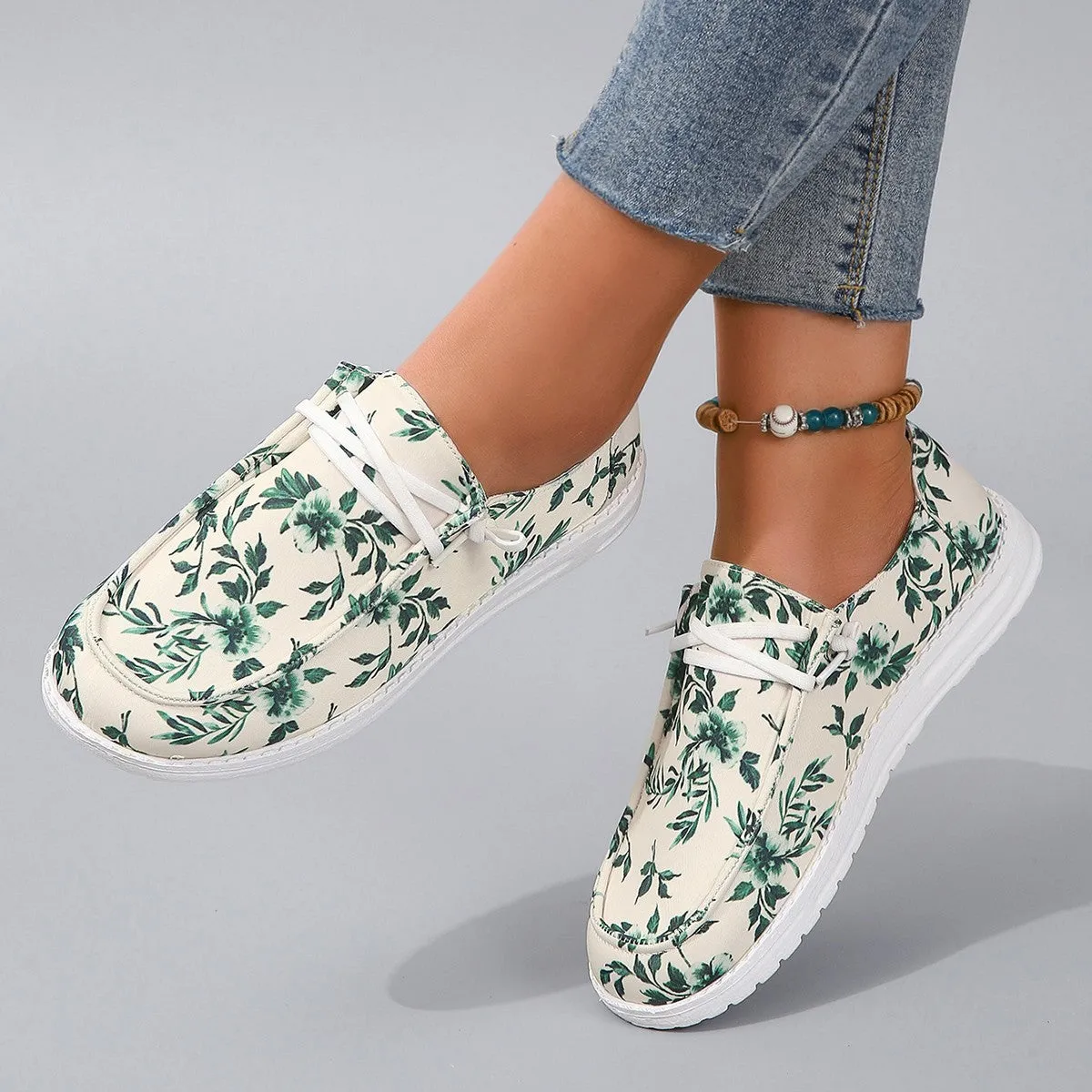 Floral Round Toe Flat Sneakers