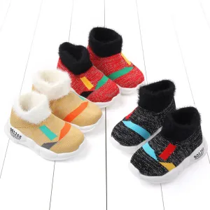 Flying knit girls sneakers