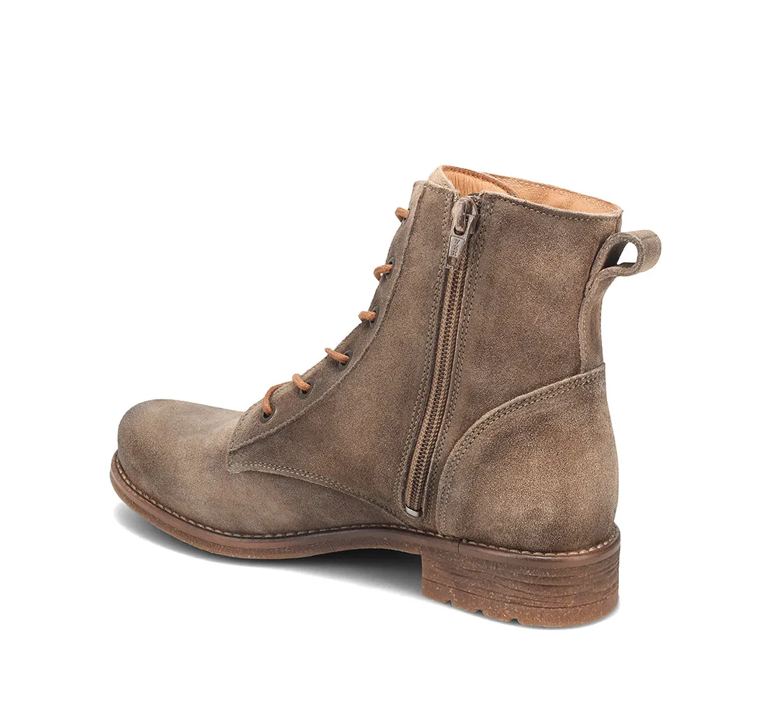 Women's Taos Boot Camp Color: Tan Rugged